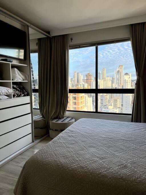 Apartamento No Centro, Com Vista Mar E Cristo Luz Balneário Camboriú Exterior foto